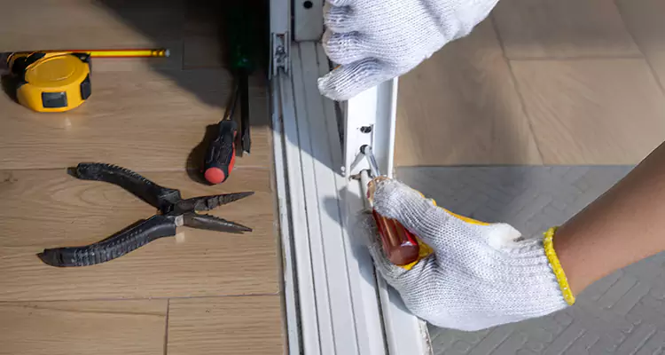 Screen Door Wheel Replacement in Pace, FL