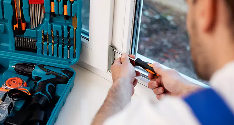 Mirrored Sliding Doors Replacement Expert in Pace, FL